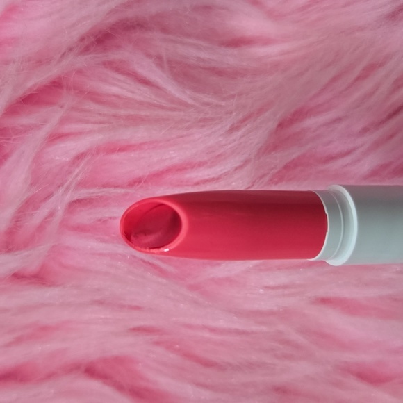 𝅺lippie stix - Cherry bomb - Picture 3 of 3